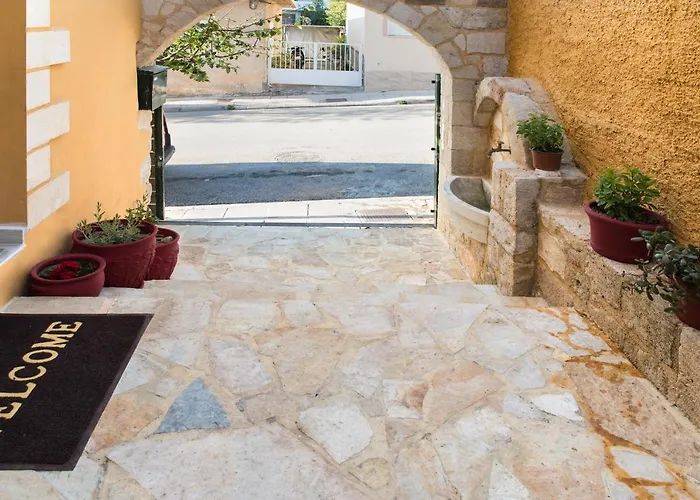 Апартаменты Dominic Chania 2 *